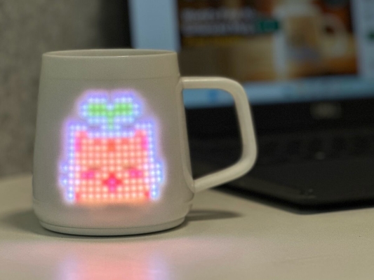 Custom Gifts Set für den Muttertag Ai-verstärkte Keramik-Tasse mit Pixel-Display Modernes Design Geschenk
