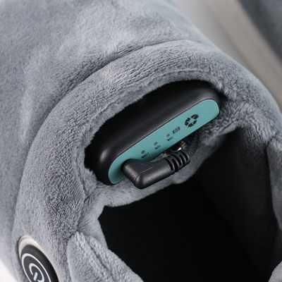 Grauer USB elektrischer Fußwärmer 110V verstellbare Temperatur Einstellungen ermöglichen kundenspezifische Wärme für maximalen Komfort während